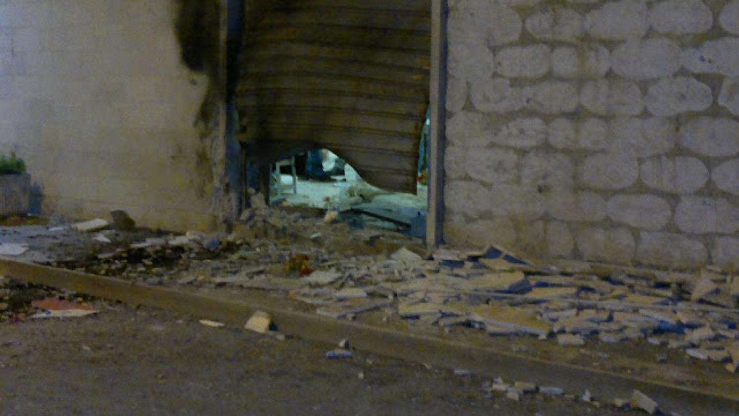 Il negozio di fiori di Carapelle devastato da una bomba