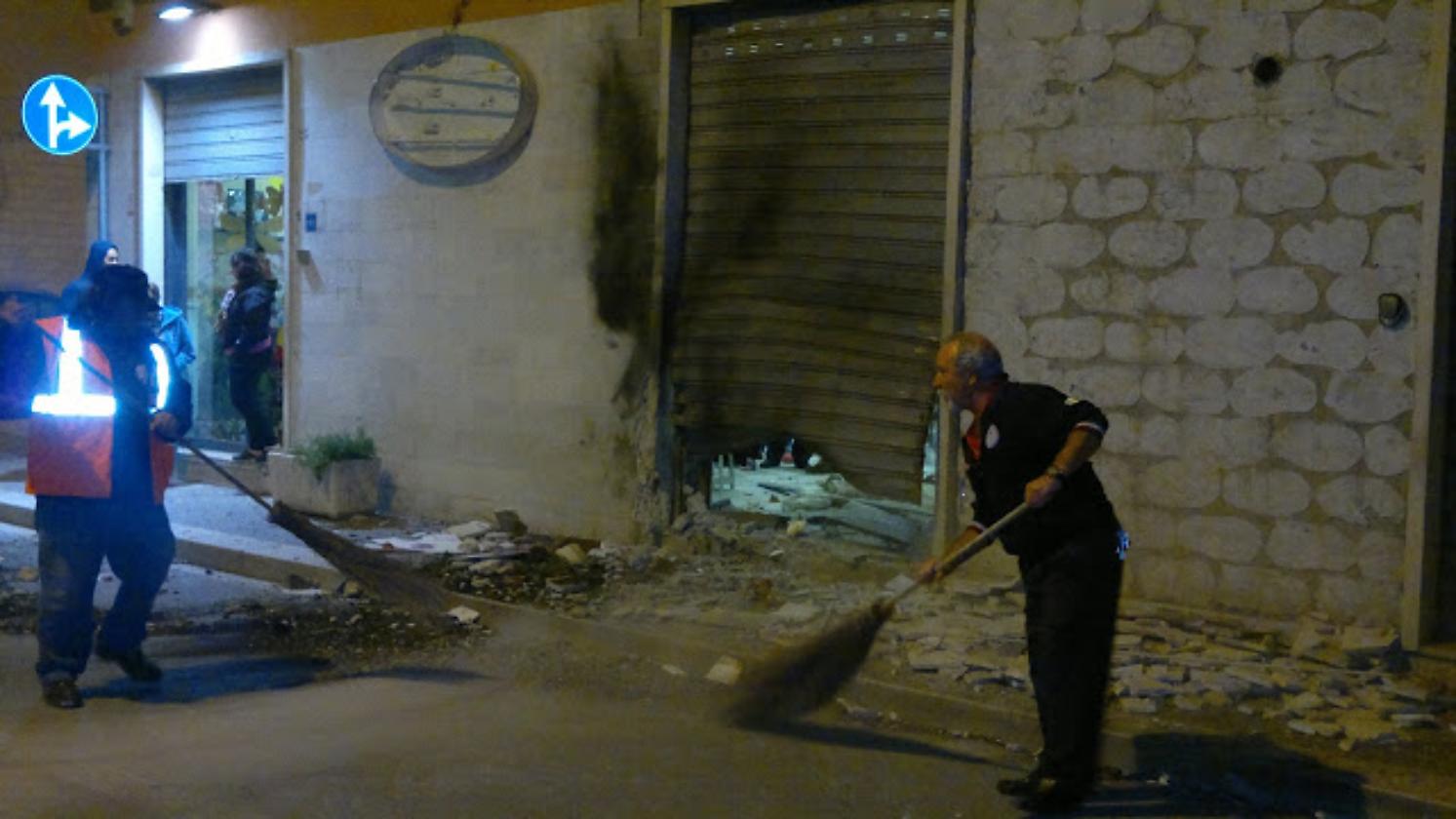 Il negozio di fiori di Carapelle devastato da una bomba