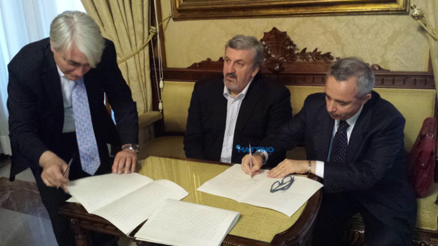 La firma a Bari