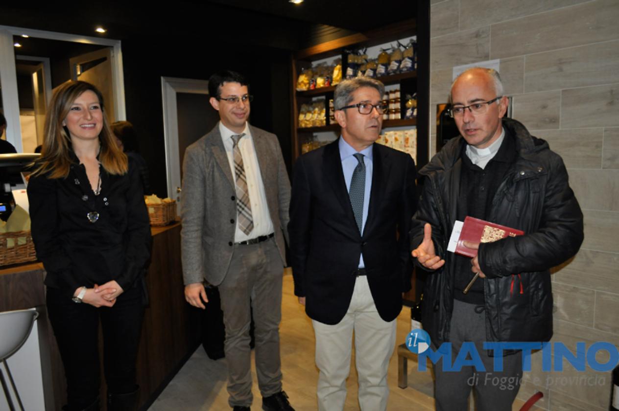 La benedizione dello store di Foggia