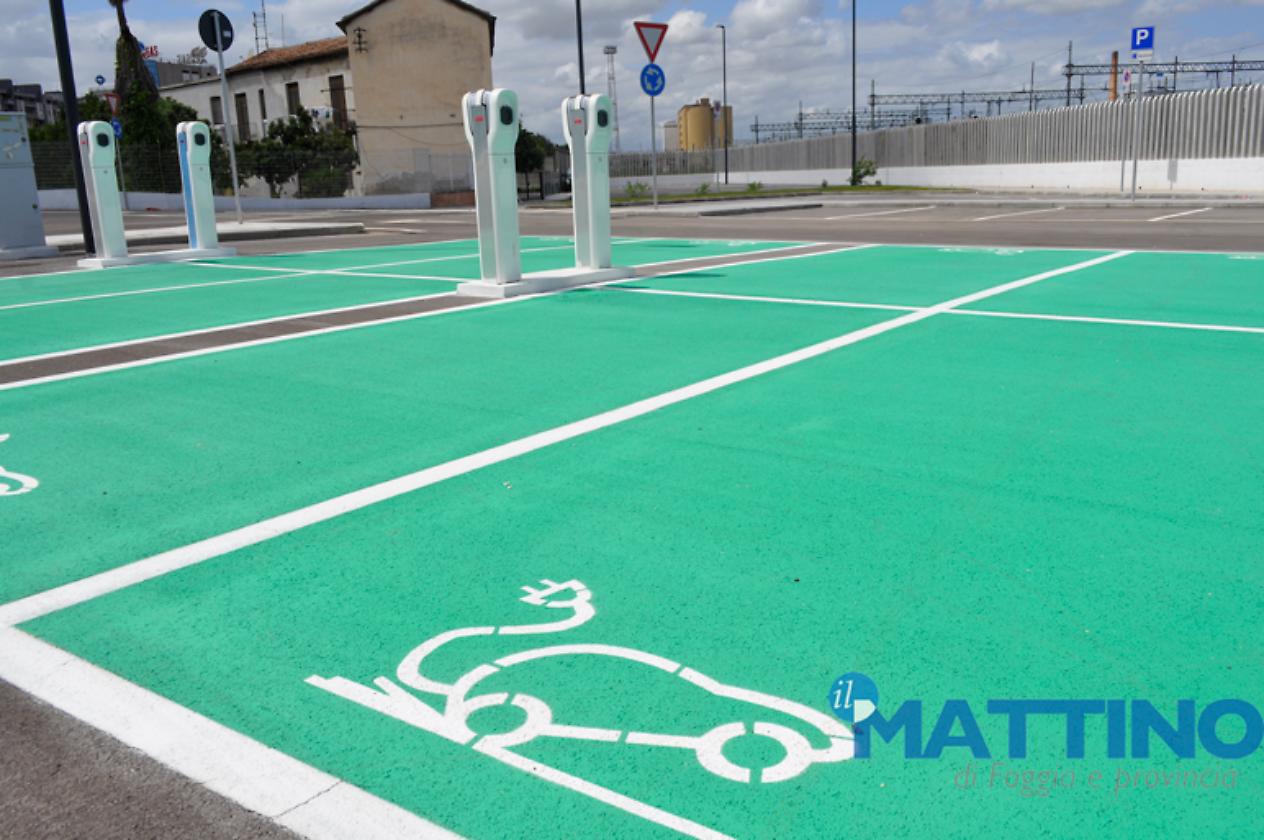 L'area di ricarica per le auto elettriche
