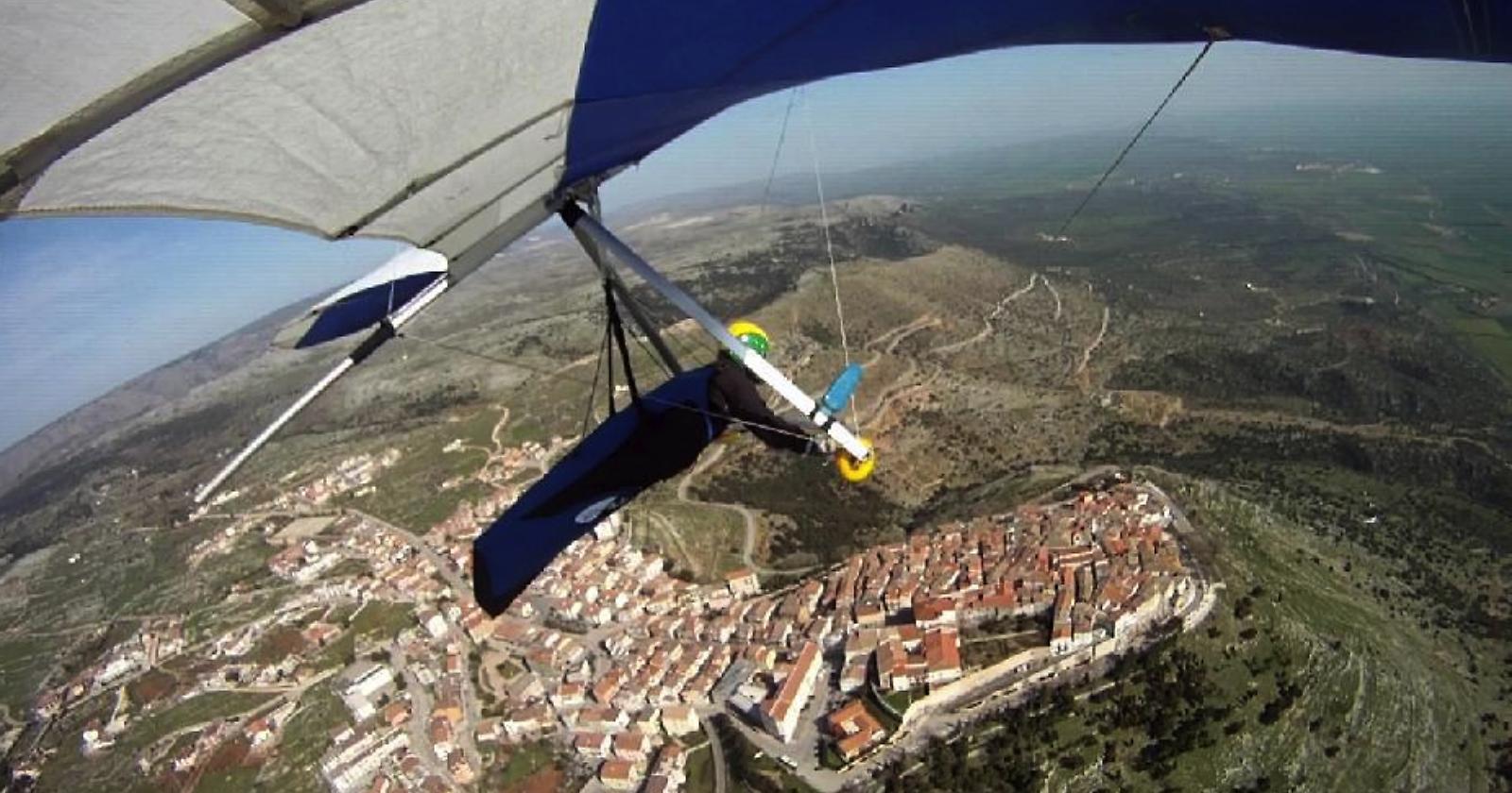 Tanti Icaro in volo su Rignano Garganico