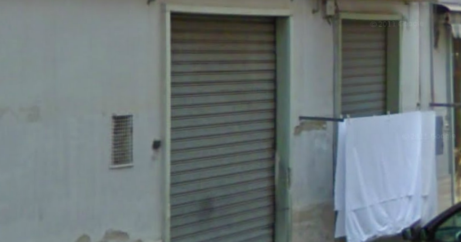 Pasticciere disoccupato s'impicca in garage