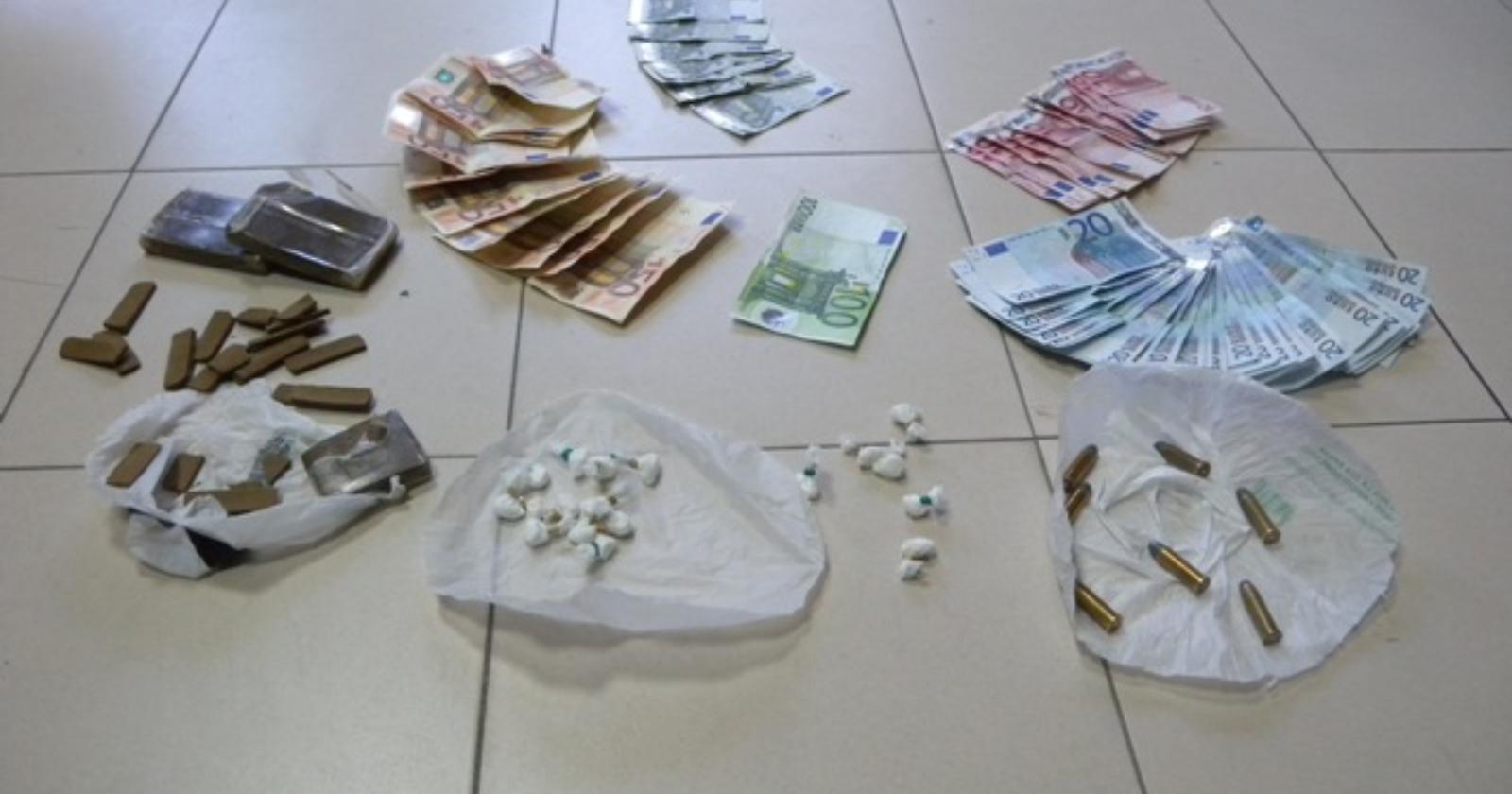 Cerignola, i Carabinieri mettono a soqquadro un intero quartiere: arrestate 6 persone
