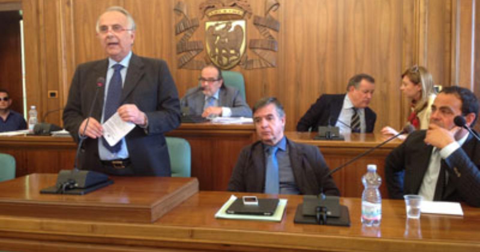 Pepe ritira le dimissioni, ma non vuole fare il commissario della Provincia