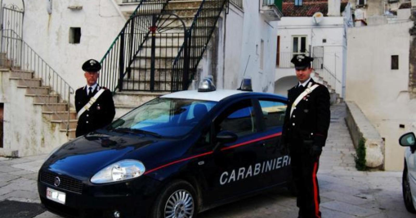 A Monte Sant'Angelo c'è Juventus-Benevento col brivido del Covid, ma i Carabinieri interrompono la festa