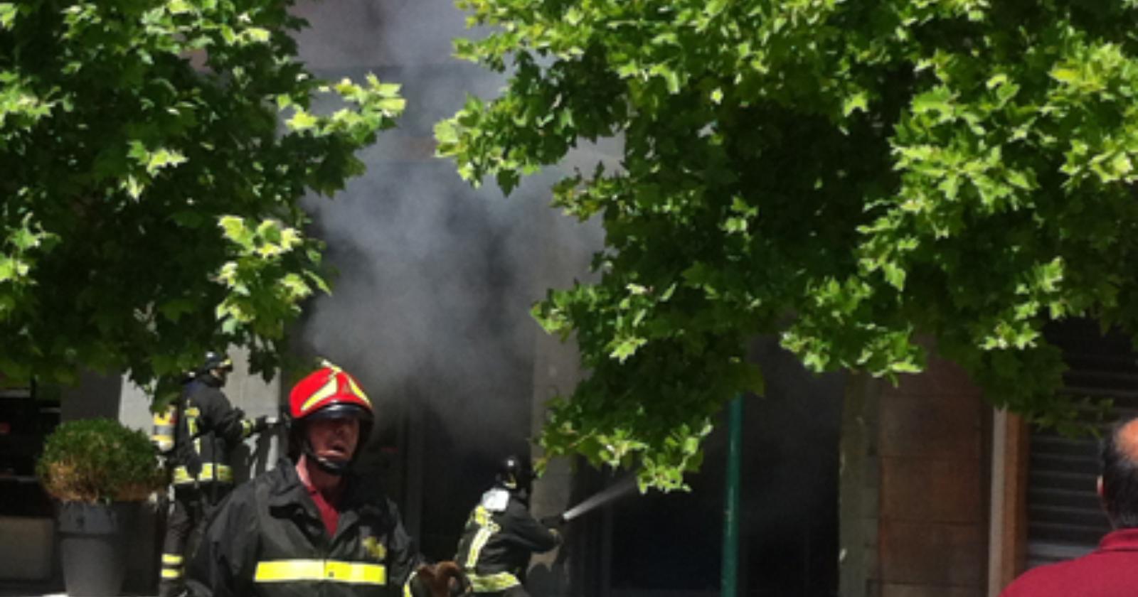 Foggia, a fuoco il Proshop di via De Petra