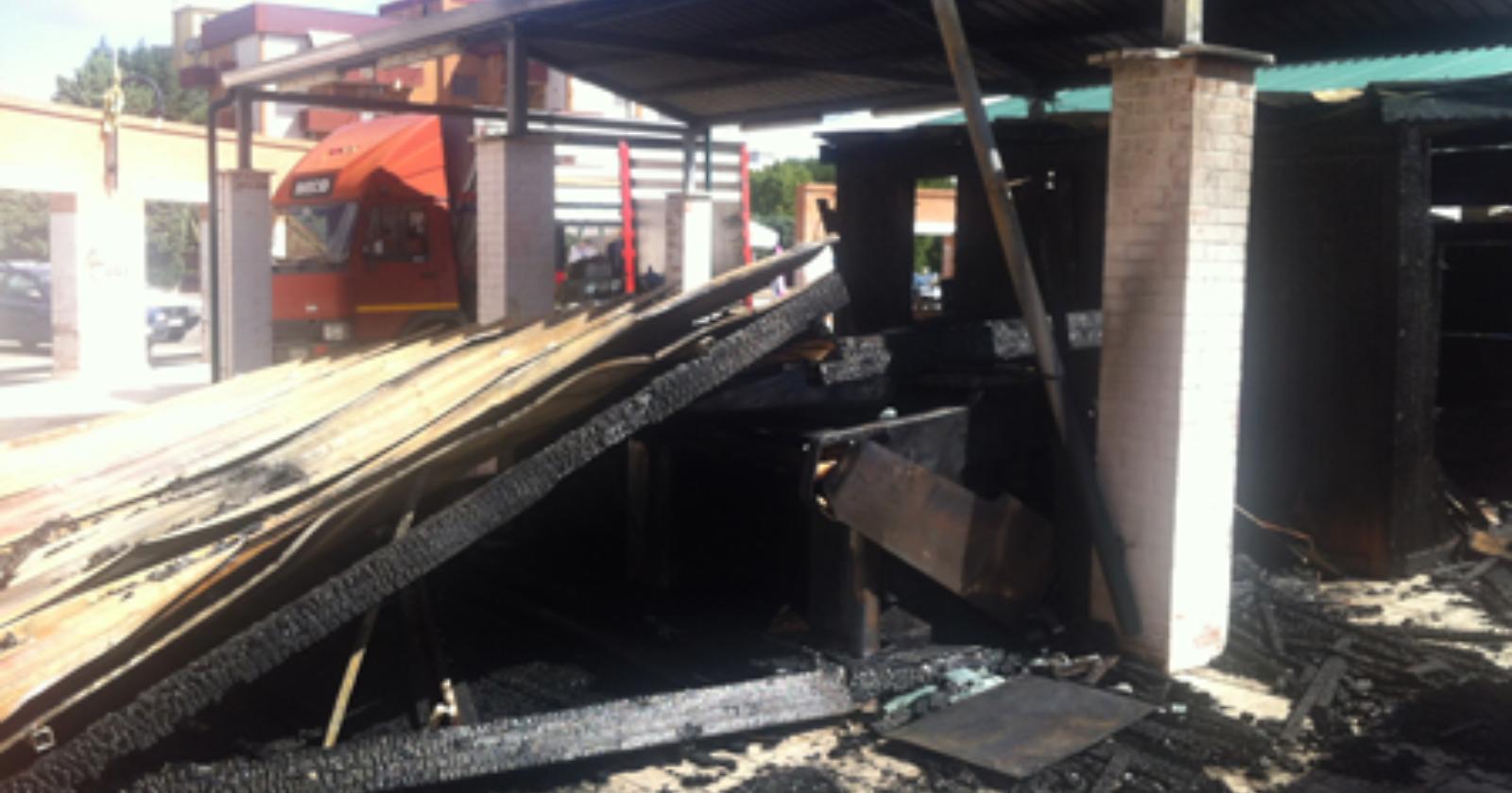 Ancora un incendio al mercato di Viale Pinto: e siamo a tre!