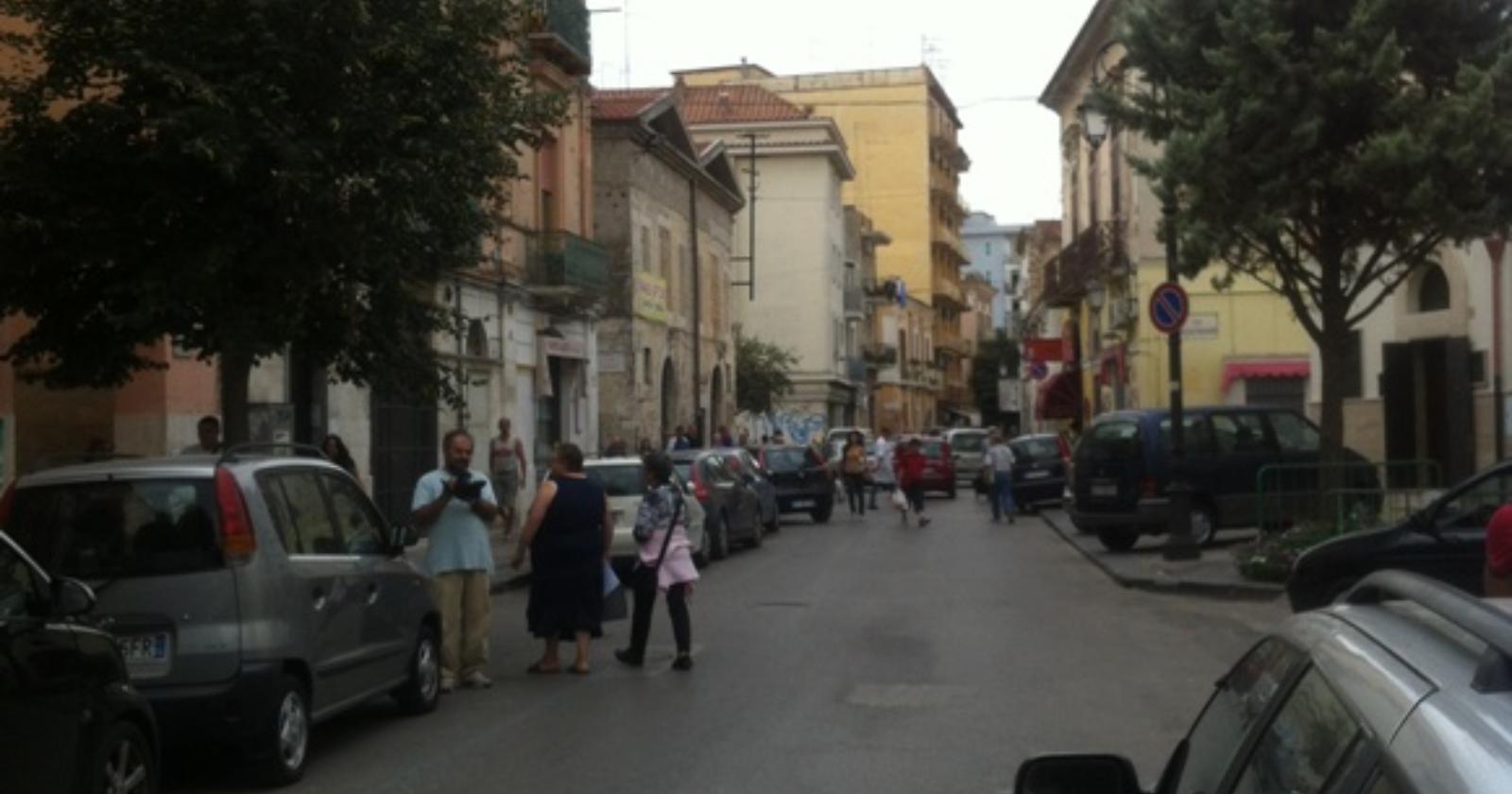 Far west Foggia: aggrediscono un ragazzo e gli incendiano la porta di casa