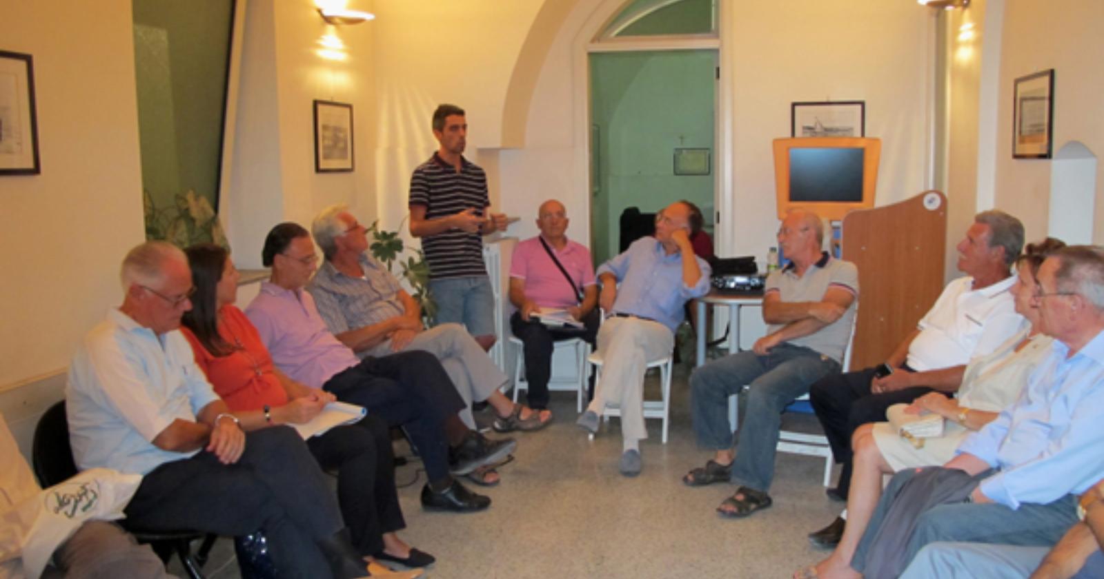 Manfredonia si ribella ai "giganti cattivi" dell'ambiente: off shore e trivellazioni