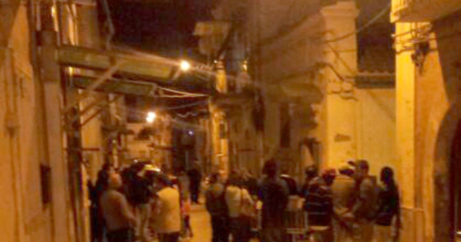 Foggia, crolla un solaio: abitanti precipitati in una grotta