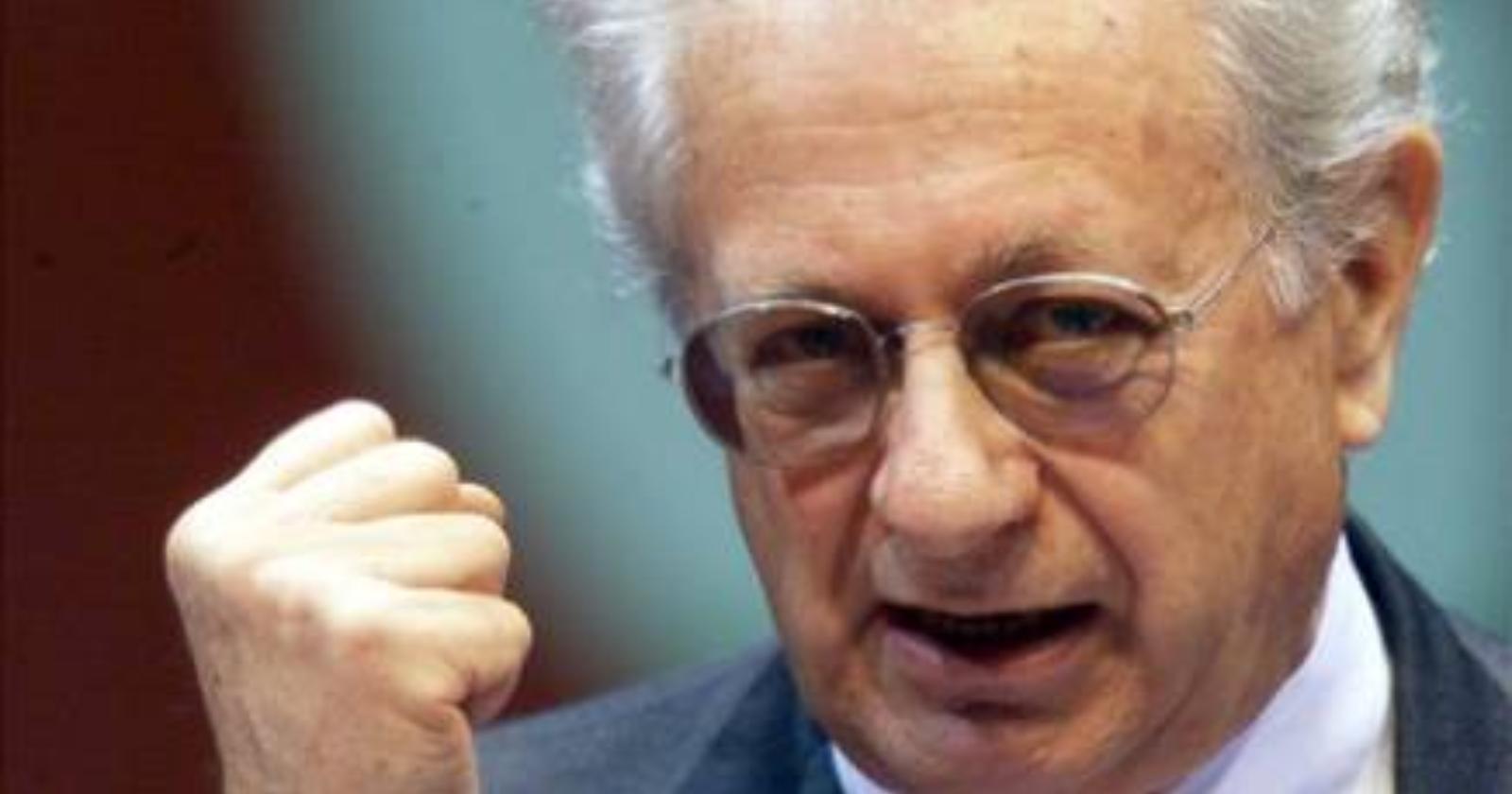 Contrordine, compagni: «Il segretario provinciale sarà eletto in base ai delegati»