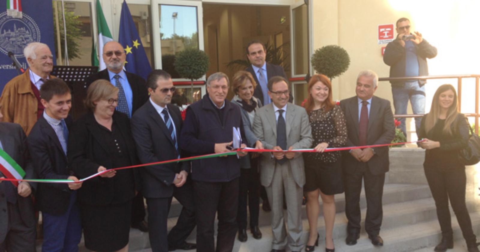 Don Ciotti inaugura la Casa dello Studente di Foggia intitolata a Marcone