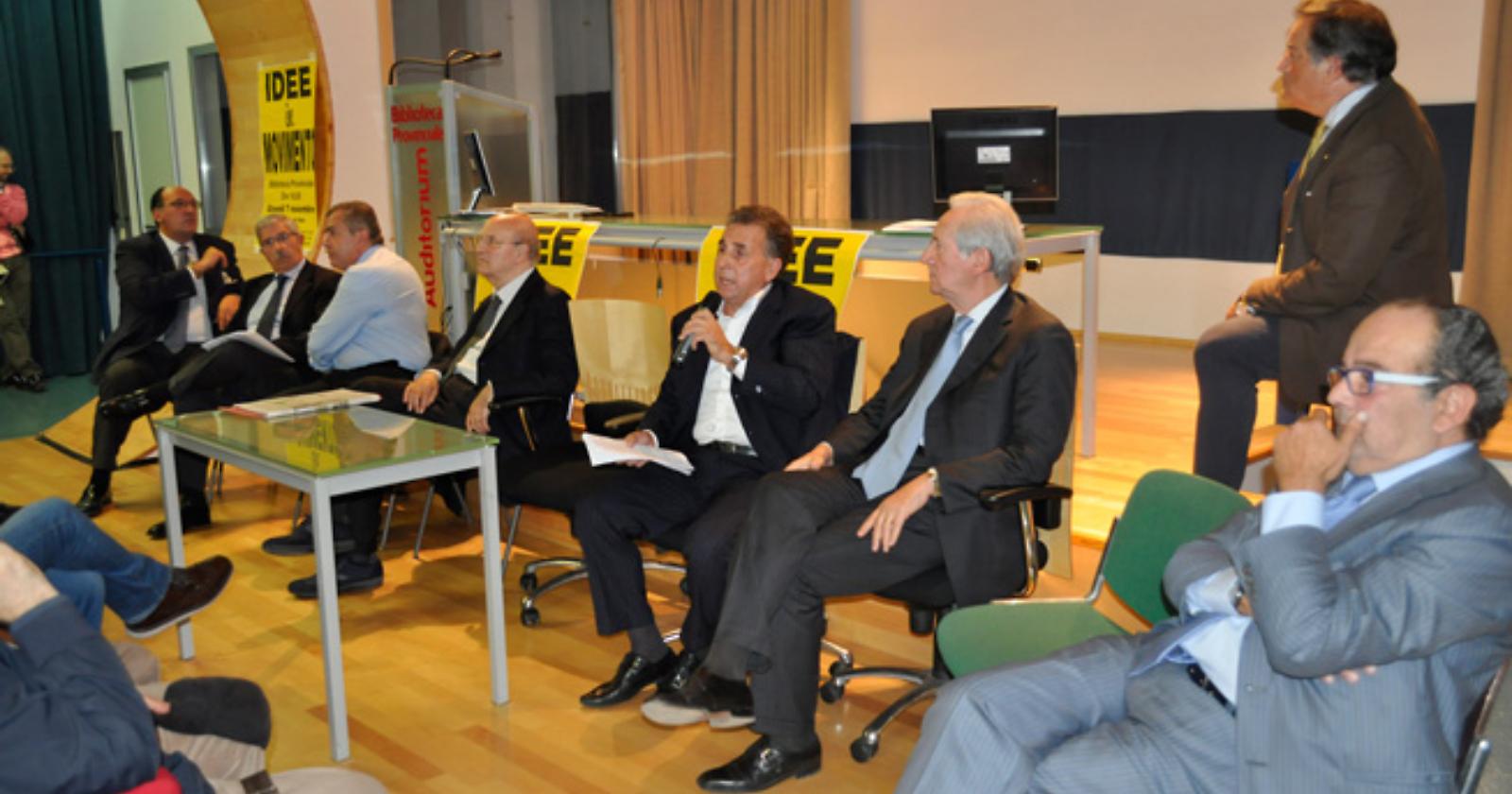 Elezioni a Foggia, il centrodestra si mette in movimento ma lascia più di qualcuno per strada