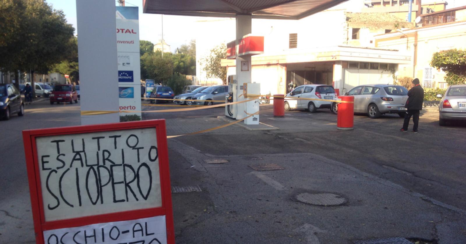 Foggia, benzinai in sciopero fino a giovedì