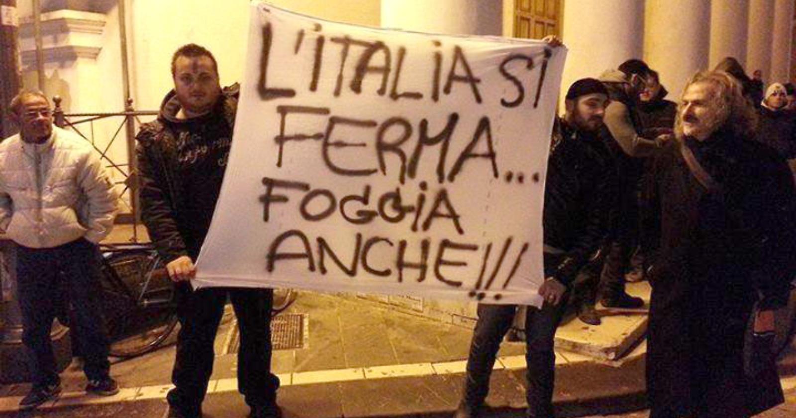 I forconi d'Italia s'alzano anche al cielo di Foggia