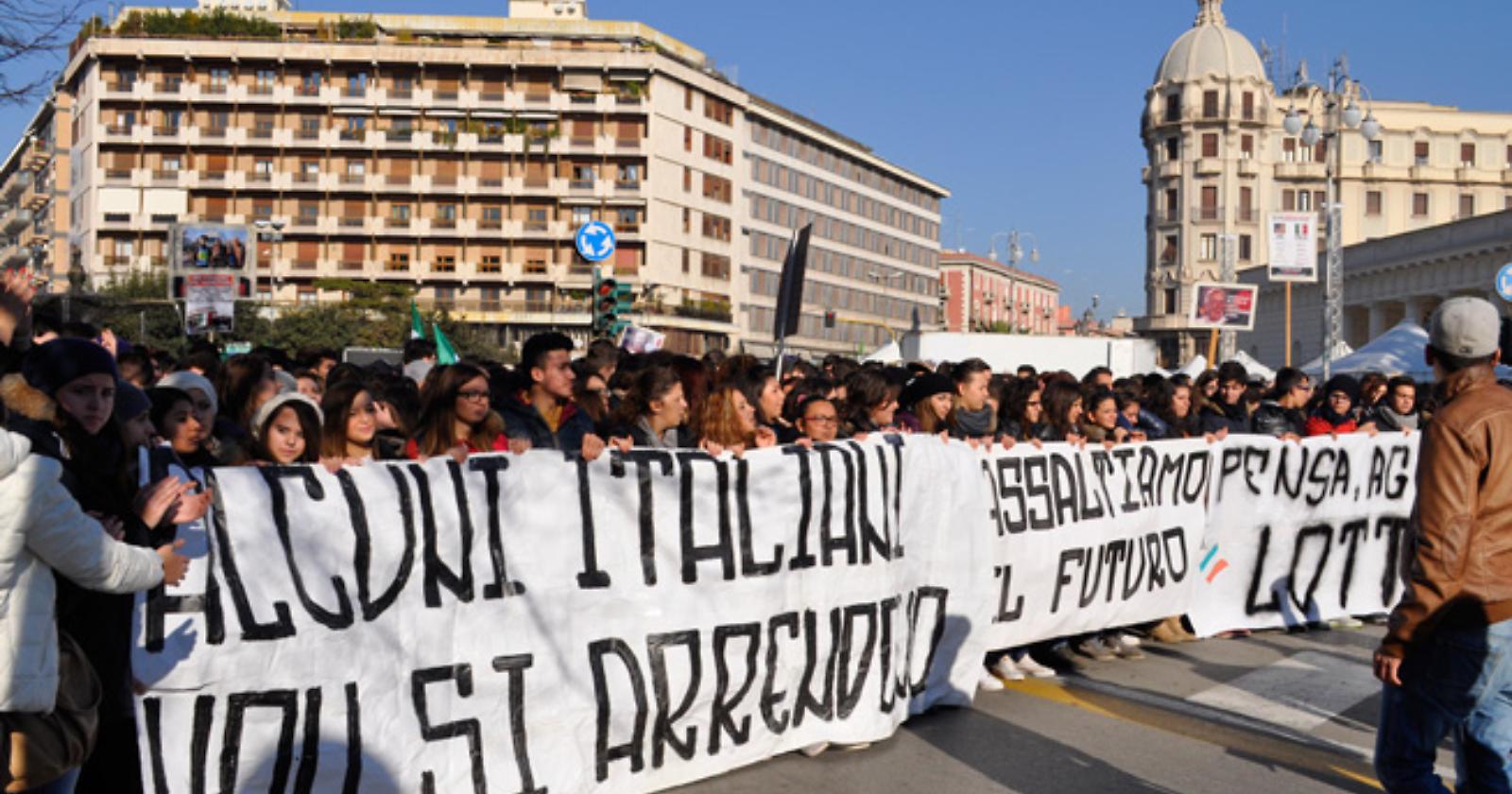 Non chiamateli Forconi, a Foggia scende in piazza la gente che non ce la fa più