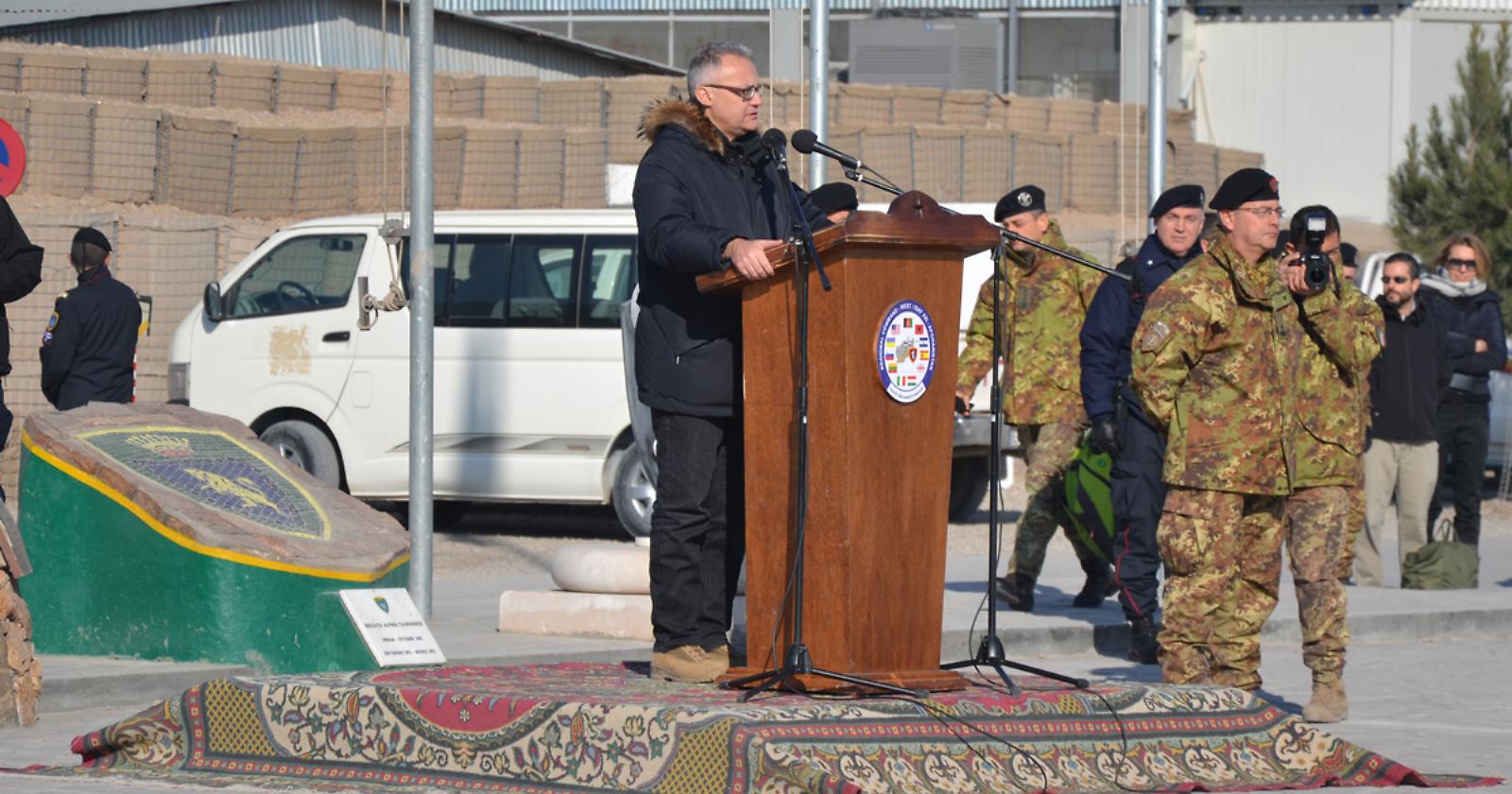 Mario Mauro in Afghanistan ricorda il sacrificio dei foggiani Positano e Frasca
