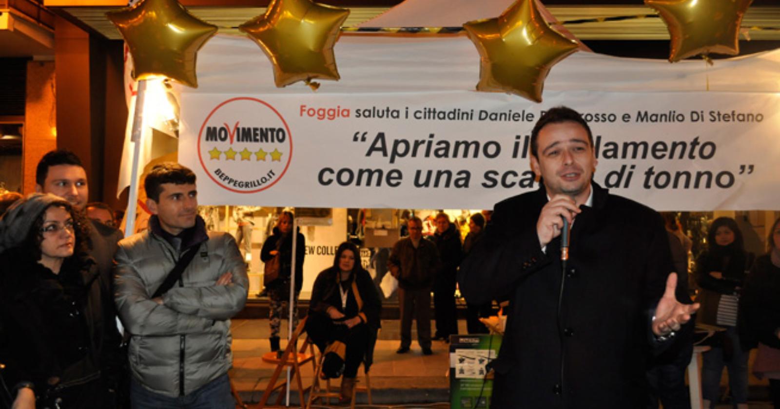 Serata a 5 stelle, ieri a Foggia, con i grillini Daniele Del Grosso e Manlio Di Stefano