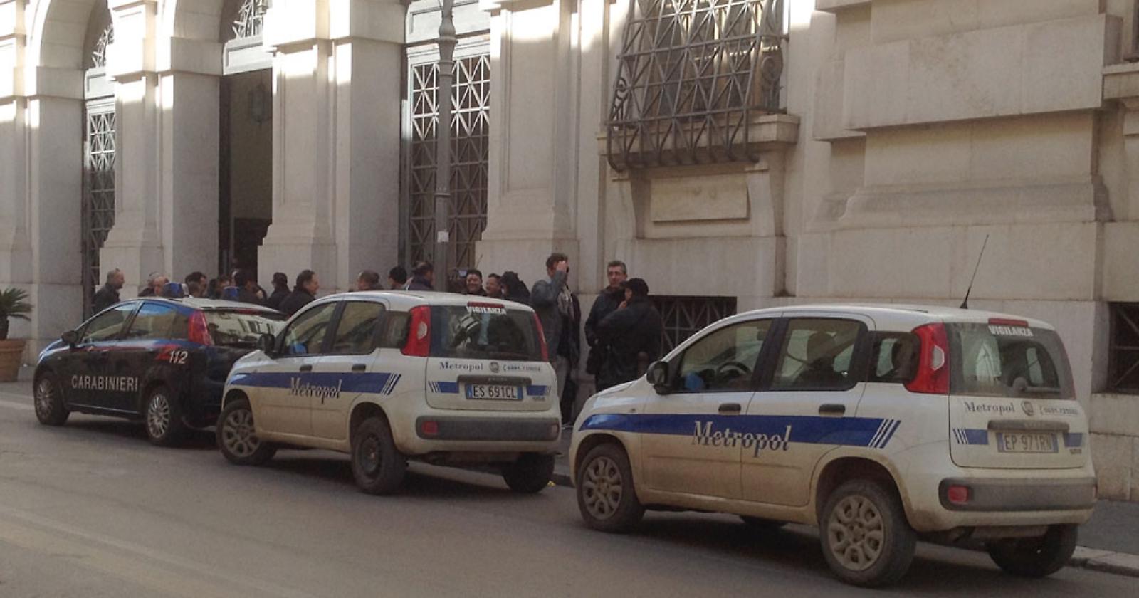 Metropol, appello di Di Fonso al Prefetto: «Vince appalti ma non paga gli stipendi»