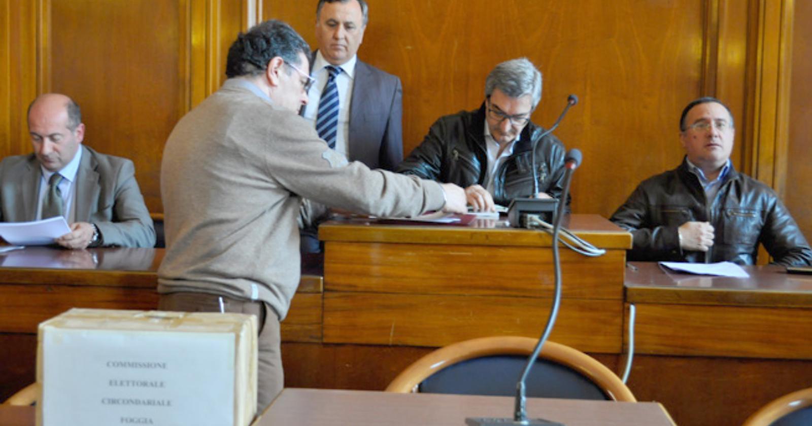 Foggia, candidati e liste alle comunali "tirati" a sorte