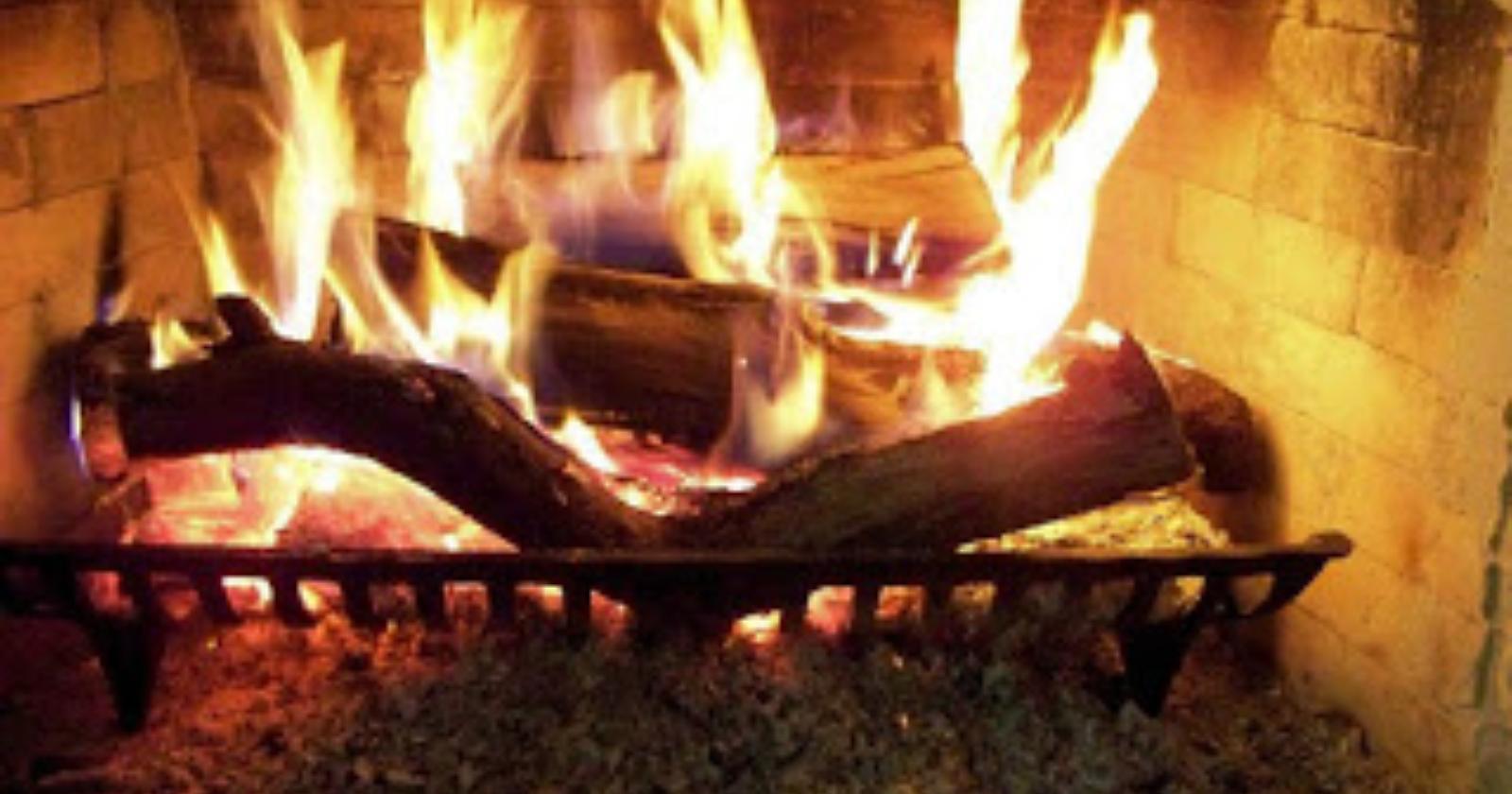 Dai racconti attorno al fuoco alle litanie dei social