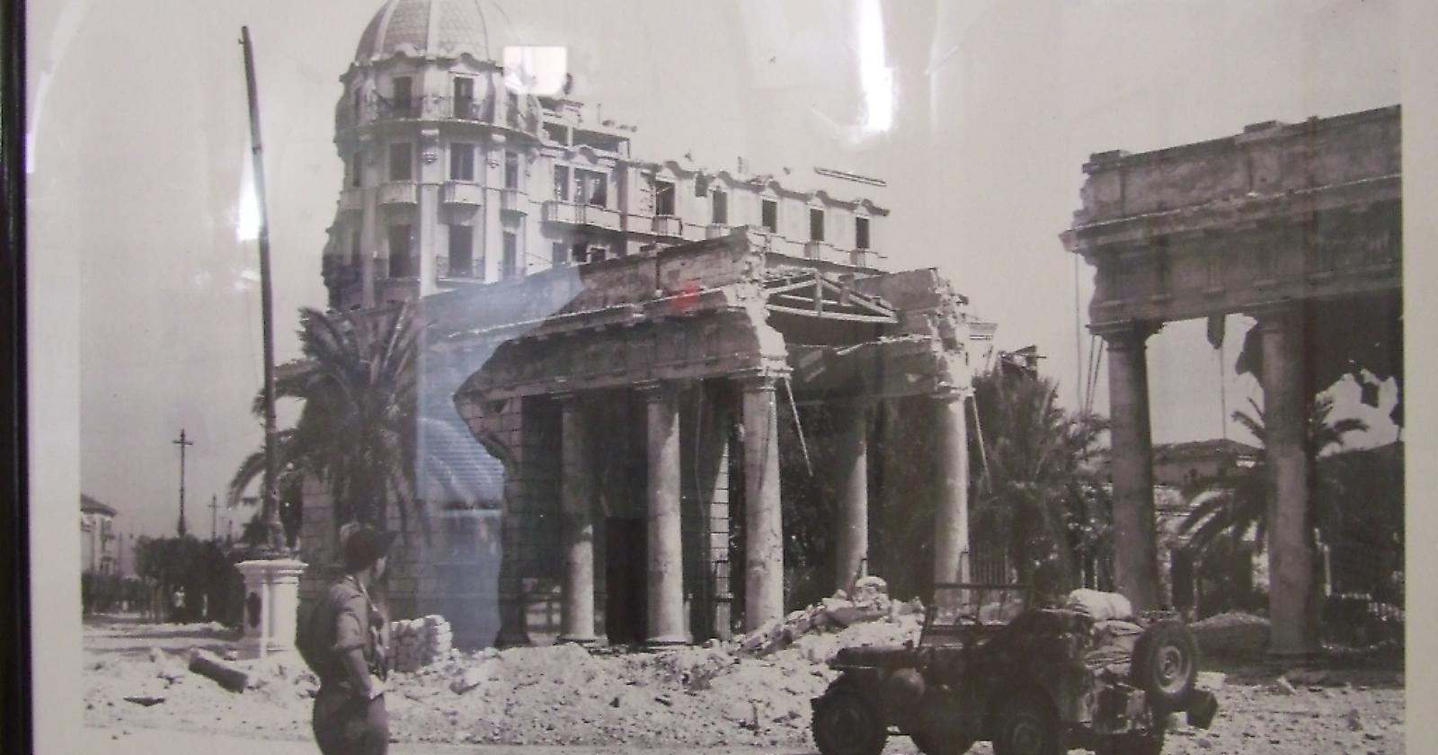 Oggi, 22 Luglio 1943, Foggia vive la tragedia più grave della sua storia: ben 90 aerei della Royal Air Force la bombardano da cima a fondo, cambiandone il volto