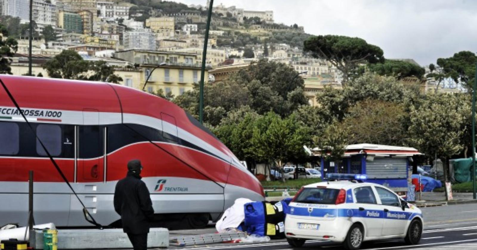 Due ore di ritardo per l'Antimafia a Foggia: il treno su cui viaggia travolge pedone a Caserta