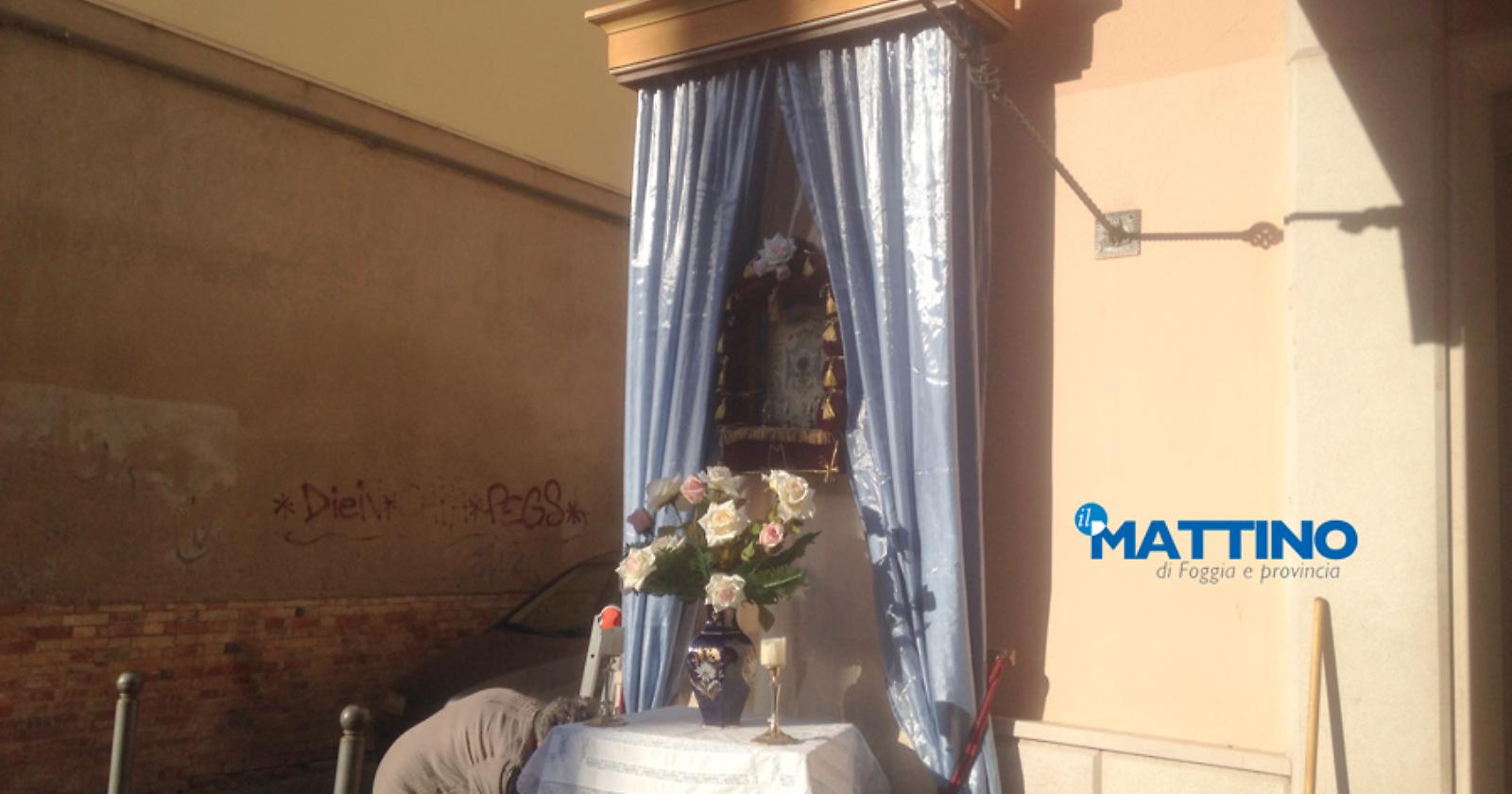 L'altarino dove oggi la Madonna dei Sette Veli si ferma per "ricordare" la sua apparizione