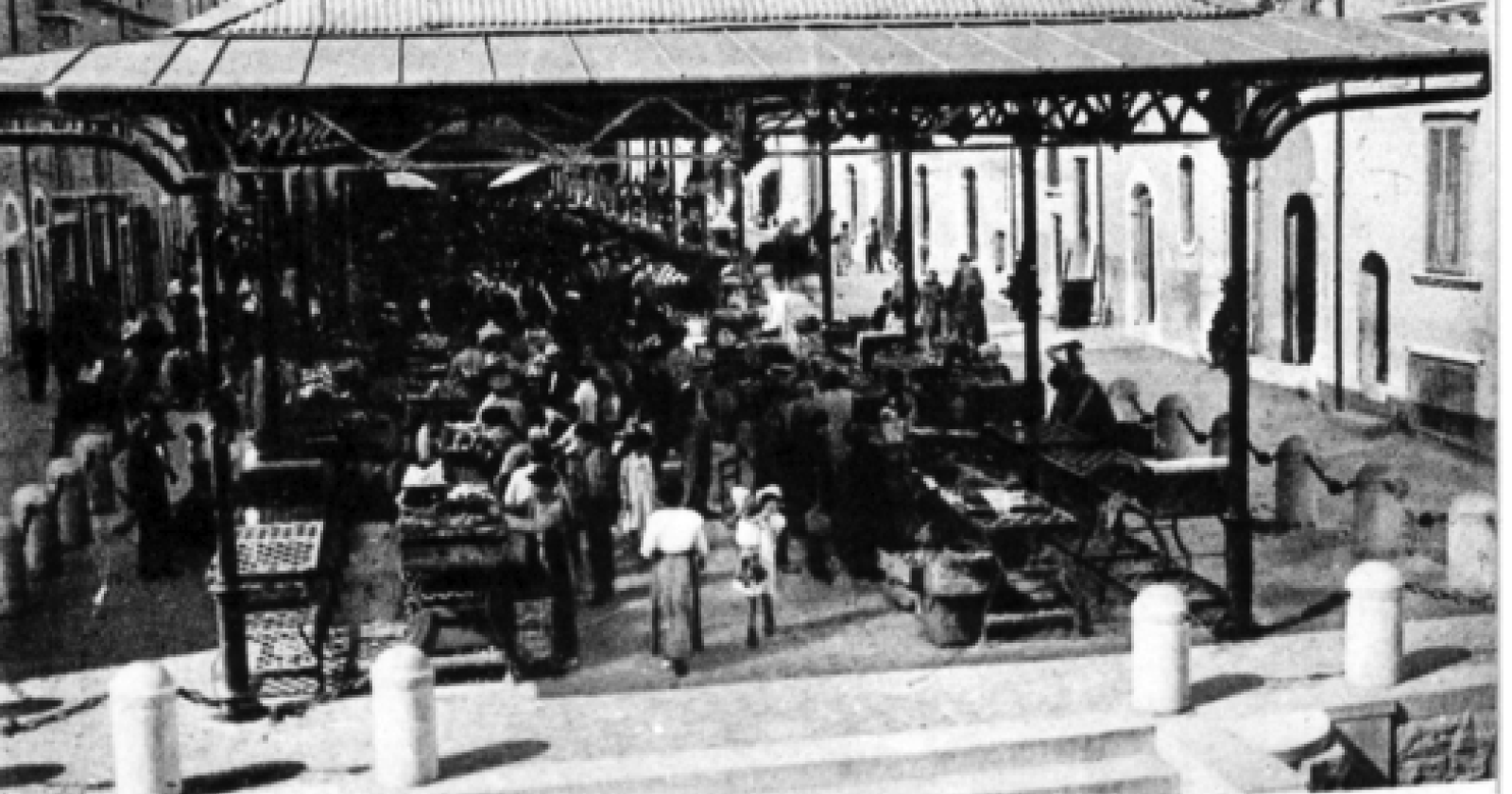 “Piazza Mercato” rivuole il suo mercato: partita una raccolta firme