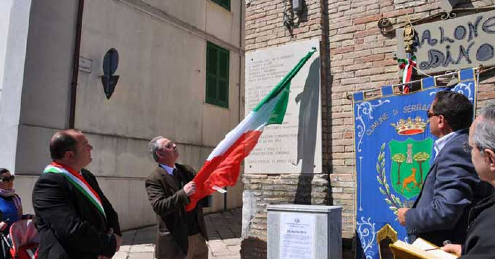 Oggi, 1 ottobre del 1943, Serracapriola paga col sacrificio di 12 persone l'insurrezione ai nazisti. Radio Londra: «città eroica»