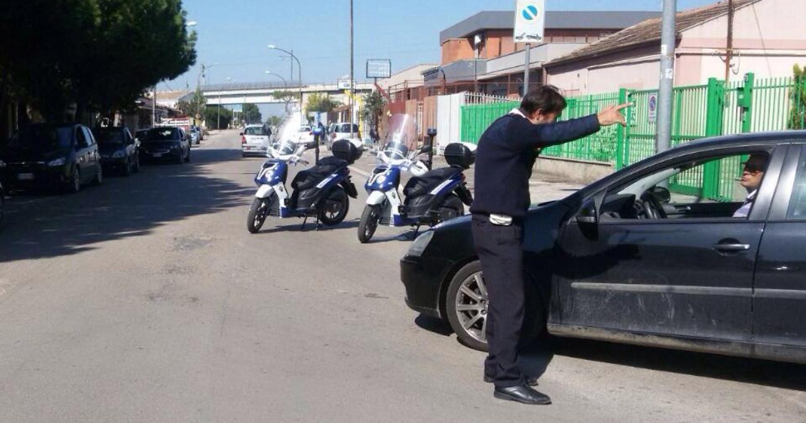 Via San Severo: secondo giorno di protesta dei residenti dei container
