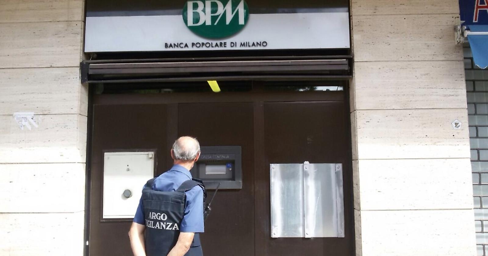 Via Telesforo: bomba alla Banca Popolare di Milano