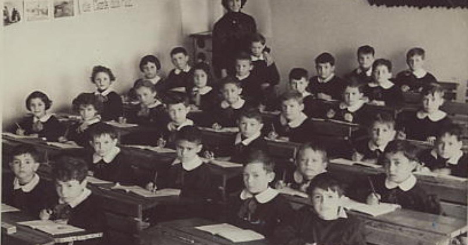 Oggi, 15 ottobre 1938, l'insegnante Maddalena Pacifico  viene cacciata dal Poerio di Foggia solo perché ebrea