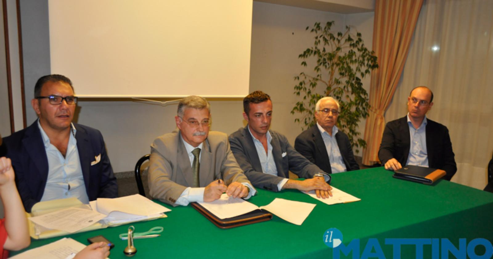 Crollo Via De Amicis, appello alla Procura per chiudere le indagini e consentire alle famiglie di rientrare a casa
