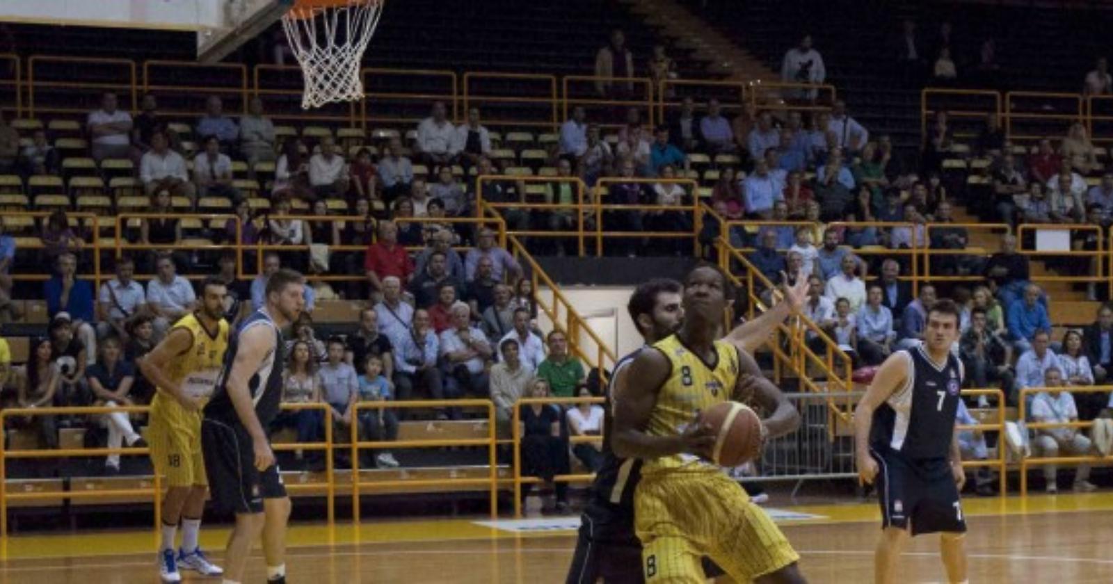 Il Basket San Severo sbanca Pozzuoli e punta al big match