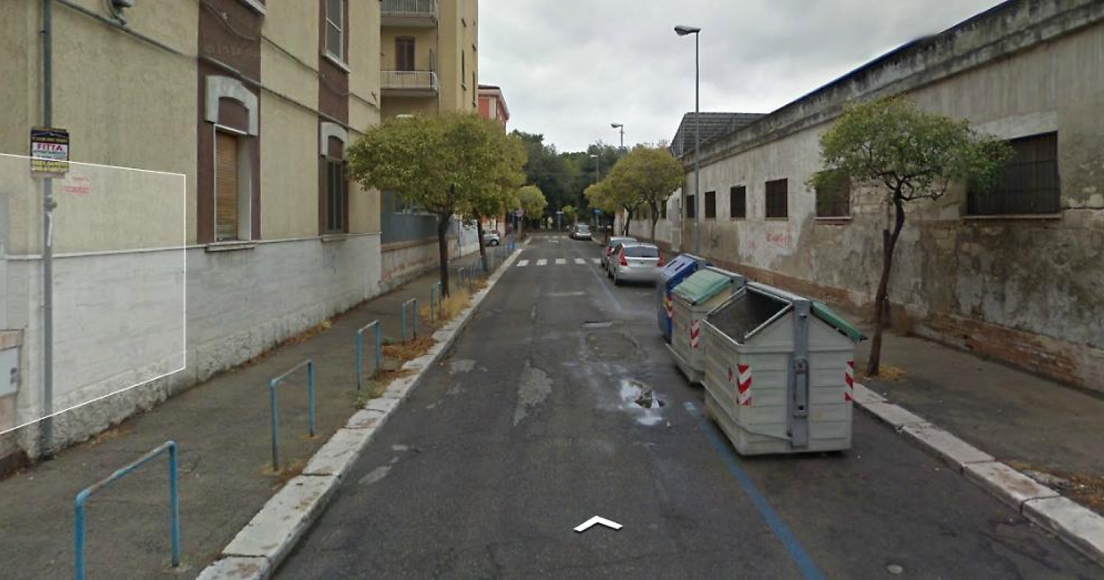 Via Monte Michele: scoperto deposito di merce contraffatta