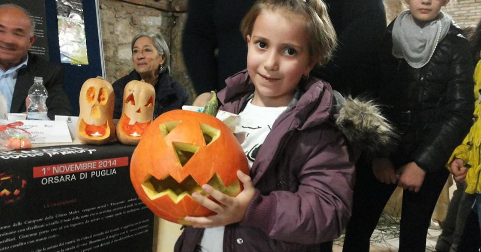 Ad Orsara non è la tenebrosa Halloween, ma la lunga notte di luce che rischiara le anime dei defunti