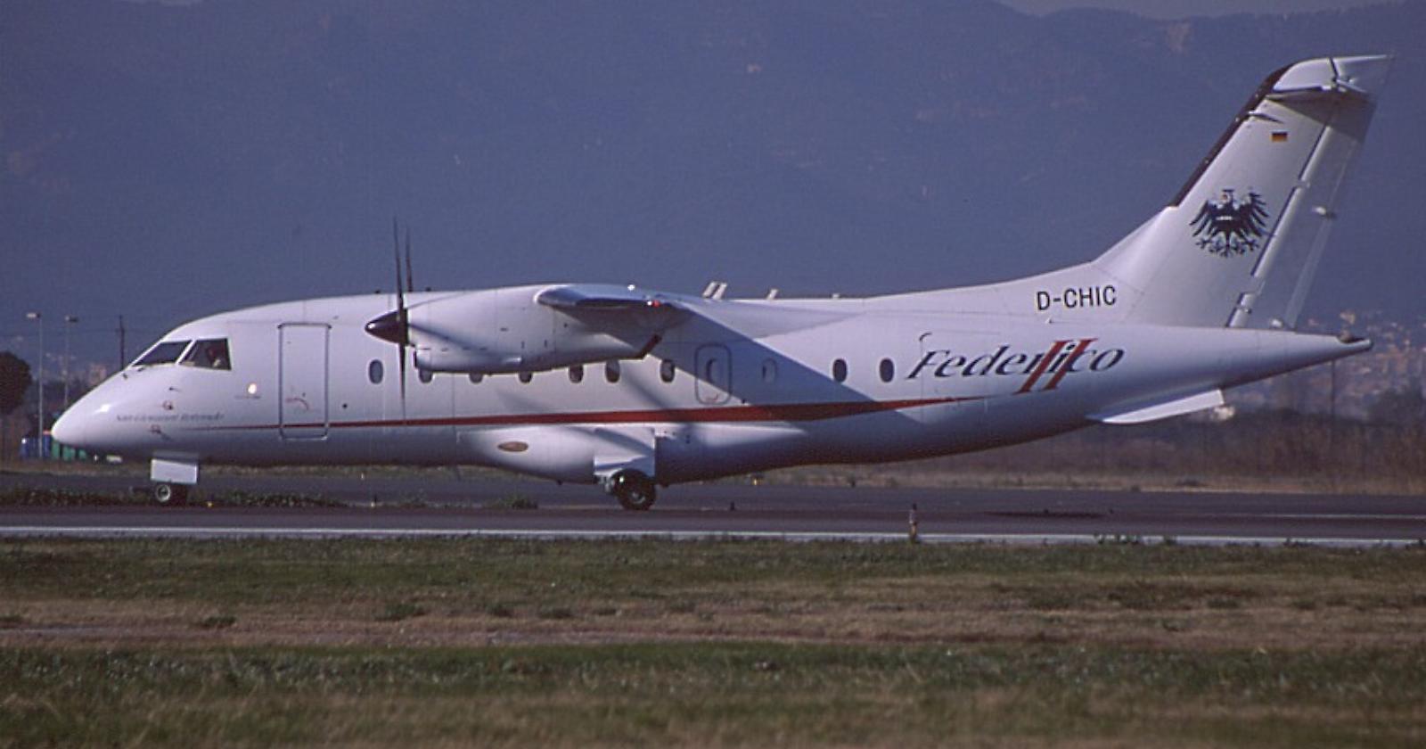 Oggi, 15 novembre 1998, il primo volo della Federico II Airways di Foggia: fallì lo stesso giorno, nel 2002