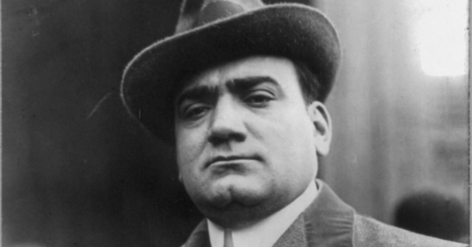 Oggi, 17 novembre 1898, al Teatro Lirico di Milano  la prima di "Fedora" di Umberto Giordano, che rese famoso il grande Enrico Caruso