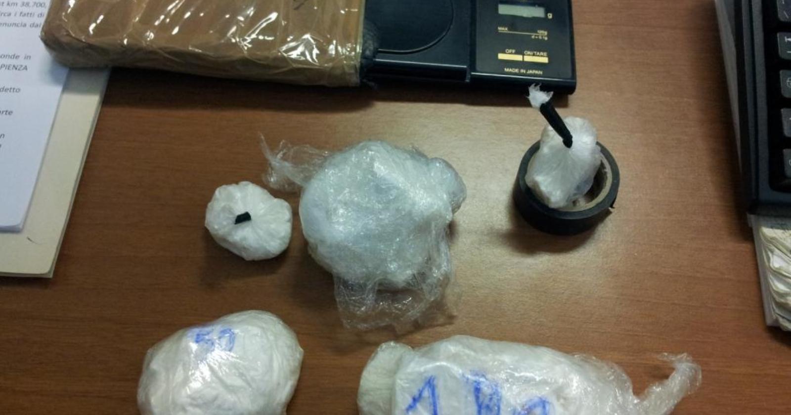 Foggia, fermato con 18 dosi di cocaina: arrestato 