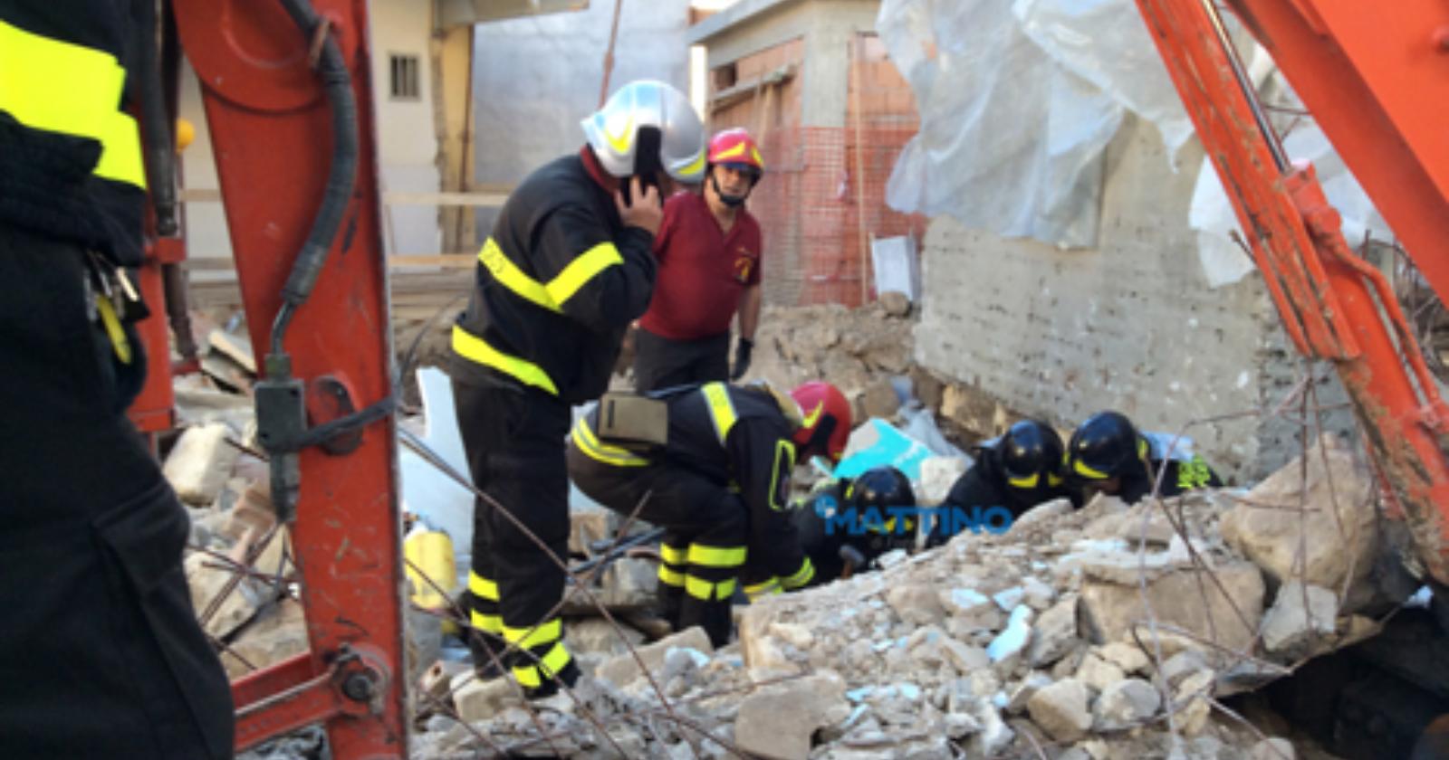 Foggia, via Ingino: crolla un solaio. Due persone sotto le macerie, una è morta