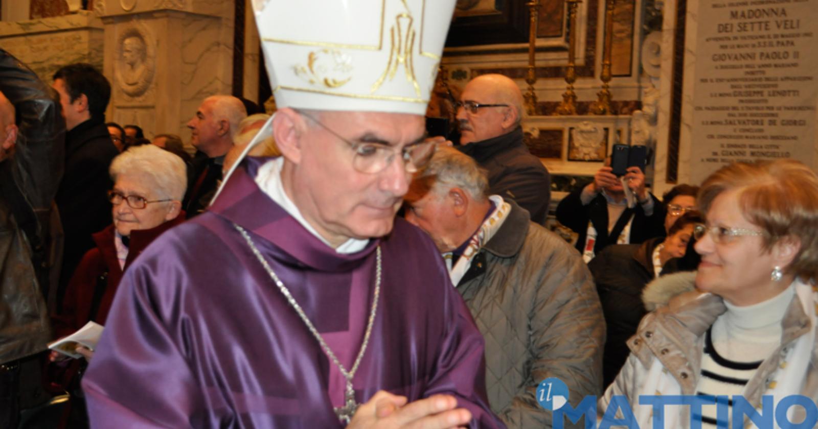 L'arcivescovo di Foggia, Pelvi, avvisa di non dare soldi per le feste patronali