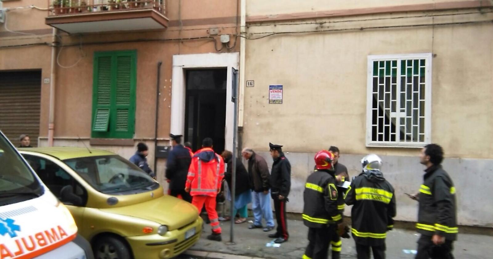 Fiamme Via Pesola: rogo partito da un materasso in lattice