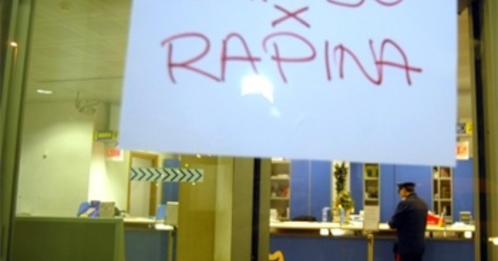 Cerignola, rapina all'ufficio postale 