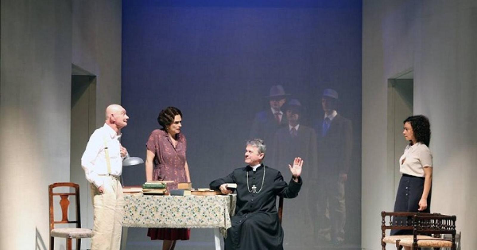 "L'onorevole" di Sciascia sul palco del "Dalla" di Manfredonia