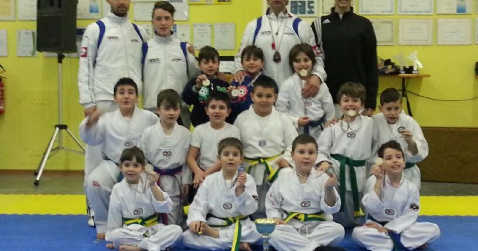 Il maestro Smiraglia con gli allievi