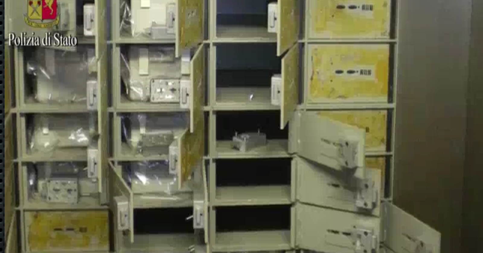 Furto caveau Banco di Napoli: la Polizia incastra il genio del crimine foggiano e la sua banda