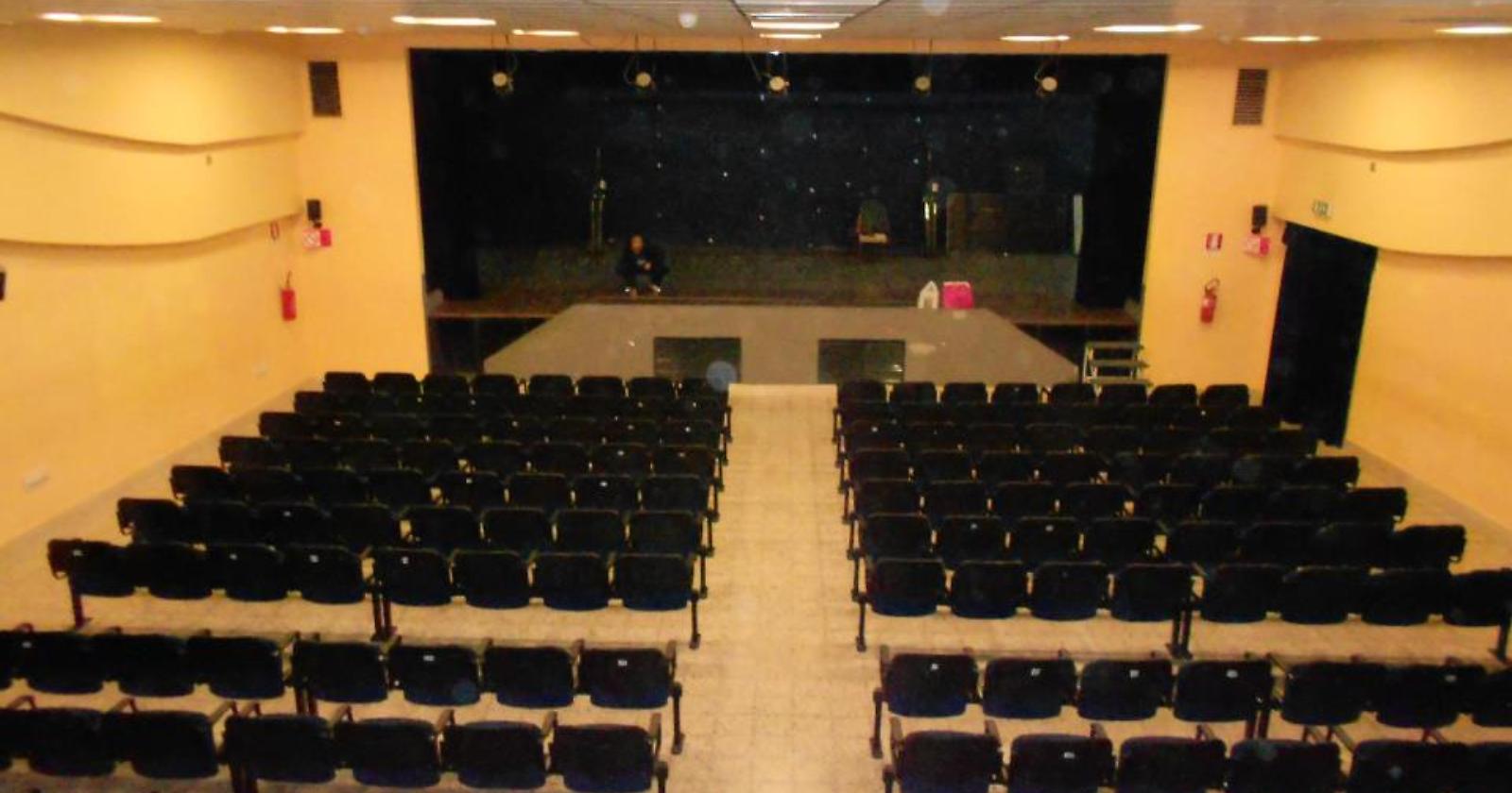 A Foggia “Quelli del Teatro…Auser” presentano “Non ti Pago” 