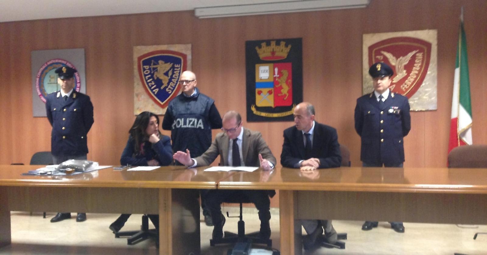 Nascondeva marijuana sotto il letto: arrestato nigeriano ospite del CARA